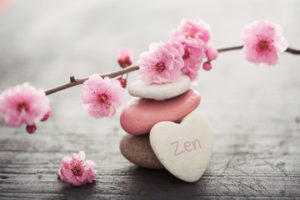 Rester Zen, se connecter au moment présent, renouer avec ses sensations, ressentir et analyser ses émotions, pour être merveilleusement bien dans sa tête et dans son corps.